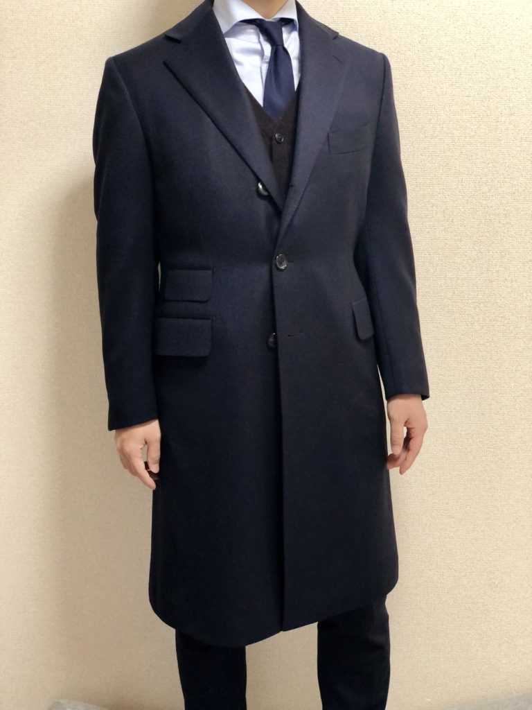 持つべきコートの決定版：COLチェスターコートをレビュー | 装い 